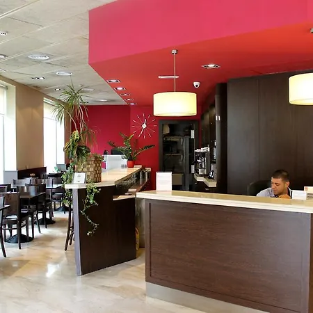 Coronado Otel *